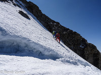 Eine kurze Felsstufe noch... : Rotbrättgrat Jungfrau