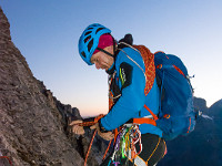 Nach einer Stunde Marsch zur Gitzifurgge und weiter zum Einstieg, geht die Kletterei los. Der Grat ist etwa 1.5 Kilometer lang und weist 5 markante Aufschwünge auf. : Balmhorn Gitzigrat