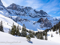 Bllick nach Südwesten über den See zu den Walenstöcken. : Bannalp, Schneeschuhtour, Winter