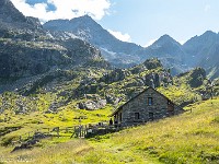 Die Capanna Piano delle Creste ist auf 2107 m gelegen. Neuerdings wird sie auch als Pian di Crest bezeichnet, was in meinen Ohren nicht mehr so melodisch tönt. : Basòdino