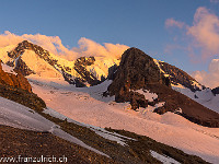 ... und der Sonnenuntergang phänomenal. Blick Richtung Blüemlisalp. : Abendrot, Gletscher, Hohtürli, Wyssi Frau