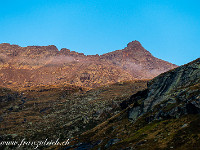 Rechts der Pizzo Penca, mit dem Südgrat links vom Gipfel. : Campo Tencia, Pizzo Penca, Tenca