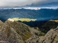 Licht- / Schattenspiel im Westen. : Campo Tencia, Cresta dei Tre Corni, Pizzo Forno