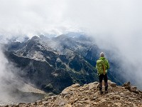 Auf dem Pizzo Campo Tencia - die Wolken kommen und gehen. : Campo Tencia, Cresta dei Tre Corni, Pizzo Forno