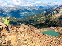 So richtig schön wird es erst auf dem Abstieg zur Capanna Campo Tencia. Im Bild der namenlose See auf 2642 m. : Campo Tencia, Cresta dei Tre Corni, Pizzo Forno