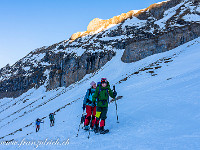 Die 600 Höhenmeter sind in rund 2 Stunden gut zu schaffen. : Schneeschuhtour Chaiserstuhl