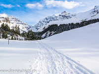 Gamchilücke mit Blüemlisalp : Schneeschuhtour Chistihubel Kiental Griesalp OGH