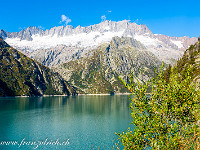 Schon wieder Dammahütte? Ja - einfach, weil es hier so schön ist. Dazu gehört die einzigartige Berglandschaft der Dammakette und der Göscheneralpsee. : Dammahütte