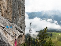 Die Route ist gut eingerichtet, die meisten Stände sind mit 2 Bohrhaken versehen. : Gastlosen