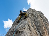 Eggturm, Daumen, Katze, Pyramide, Marchzähne und Glattewandspitze heissen die Zacken, die wir überklettern. : Gastlosen