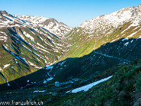 Ende Juni liegt vergleichsweise noch viel Schnee am Furkapass. : Furkapass, Gletschhorn Südgrat, OGH