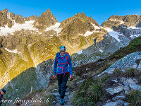 Im Aufstieg zur Sustlihütte SAC : Grassen 2021