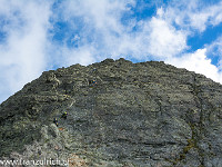 Bereits befinden sich 2 Seilschaften in der Wand. : Grassen Südwand Kanzelgrat OGH Sutstlihütte 2016