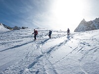 Der weitere Abstieg geht dann flott voran. : Schneeschuhtour Grialetsch