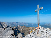 Geschafft - das Gipfelkreuz auf dem Gross Ruchen, auf 3137 m!