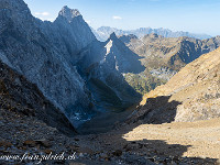 Zurück bei der Ruchchälen freue ich mich auf die vor mir liegenden 1200 Höhenmeter Abstieg...