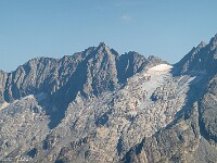 Vis-à-vis über dem Gelmersee thront das Diechterhorn mit dem Diechtergletscher, der vor vier Jahren noch deutlich grösser war. : Juchlistock