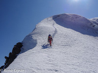 ... und über steilen Firn (das Silbergrätli) erreichen wir den Hochfirn, der zum Gipfel der Jungfrau führt : Rotbrättgrat Jungfrau