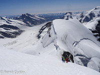 Jeder Bergsteiger weiss, dass die Tour erst zuhause beendet ist. Das gilt insbesondere für den Abstieg von der Jungfrau, der im Bereich des Rottalsattels nochmals volle Aufmerksamkeit erfordert : Rotbrättgrat Jungfrau