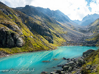 Die türkisblaue Farbe des Niderseee (2091 m) ist unvergleichbar. : Mäntliser