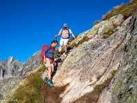 Der Nepali Highway ist sehr gut markiert, weshalb die Wegfindung auch im Geröll einfach ist. : Nepali Highway, Sidelenhütte