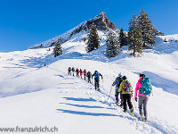 Und weiter geht's, vorbei am Schülberg, Richtung Hinterofen. : Biet, OGH, Piet, Schneeschuhtour