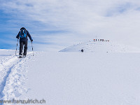 Nach knapp 3 Stunden erreichen wir die schöne Gipfelkuppe des Piet. In gewissen Karten der Swisstopo wird der Berg auch mit einem B geschrieben (Biet). : Biet, OGH, Piet, Schneeschuhtour