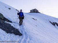Anderntags brechen wir um 6 Uhr auf. : Schneeschuhtour Pigne d'Arolla