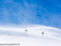 Ein heftiger Südwest-Wind erwartet uns in Kammnähe. : Schneeschuhtour Pigne d'Arolla