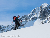 Aufstieg zu den Mittelplatten : Schneeschuhtour Etzlihütte Piz Giuf Franz Grüter