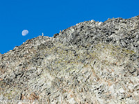 Bald küsst der Mond das Gipfelkreuz. : Etzlihütte Praktikum Hüttenwartskurs