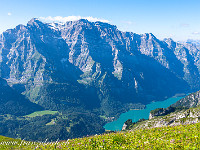 Vom Wiggis wird die Sicht auf den Klöntalersee und den Glärnisch frei (links das Vrenelisgrätli, 2905 m). : Rautispitz, Wiggis