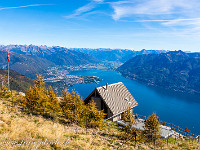 Die Aussicht vom Rifugio Al Legn auf den Lago Maggiore und die Region rund um Locarno ist wirklich phänomenal! : Capanna Al Legn, Gridone