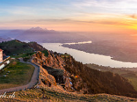 Hotel Rigi Kulm mit Pilatus, Küssnachtersee und der Hauptdarstellerin, der Sonne. : Rigi