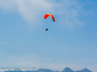 Engelberg ist auch ein Mekka für Gleitschirmflieger. : Klettersteig Rigidalstock Engelberg 2015 mit Simon