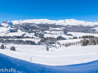 Die Schrattenfluh in ihrer vollen Grösse. : Panorama, Schnee, Schrattenfluh, Winter, verschneit