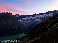 Um Viertel vor Acht sind wir zurück bei der Bergseehütte, dann geht es weiter zur Göscheneralp, die wir um 21.30 Uhr erreichen. Eine lange, aber tolle und alpine Klettertour ist damit beendet. Herzlichen Dank an Roger für die Tourenleitung! : Schijenstock