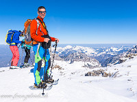 Der Fotograf darf auch mal auf's Foto :-) : Schneeschuhtour Schilt