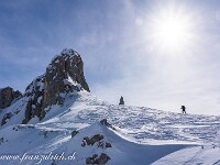 Der Gipfelaufbau des Hasaflüeli, 2411 m. : Schneeschuhtour St. Antönien