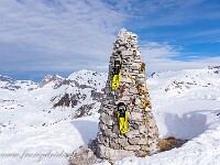 Grosser Steinmann beim Geisstschugga. : Schneeschuhtour St. Antönien