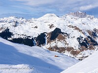 Das Chüenihorn mit Lawinenverbauungen. : Schneeschuhtour St. Antönien