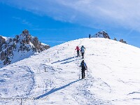 Die letzten Meter zum namenlosen P. 2435 zwischen Nolla und Saaser Calanda. : Schneeschuhtour St. Antönien