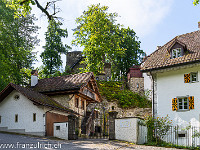 Es ist eine grosse, gut erhaltene (bzw. unterhaltene) Schlossanlage. : Schloss Trostburg, Teufenthal