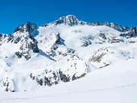 Der markante Galenstock (3586 m) ist vom Urnerland wie auch vom Wallis her einfach unverkennbar. : Schneeschuhtour, Winter