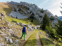 Und das ist der Grat im Profil sowie Gian von hinten, der überhaupt die Idee hatte, heute z'Berg zu gehen. : Pilatus Tomlishorn Südgrat