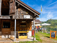 Beim Alpbeizli Oberalp machen wir Pause, und besichtigen das Alphütten-Museum. : Unterschächen, Wannelen, Wäspensee