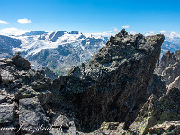Das Wendenhorn weist einen Doppelgipfel auf, den wir kurz vor 13 Uhr erreichen. : Wendenhorn