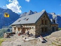 Über Glatt Firn, Graw Stock und Obersee hinunter zur Kröntenhütte SAC, 1953 m : Bächenstock, Schlossberg, Zwächten