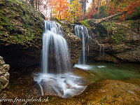 Wasserfälle in der Ostschweiz - so der Titel eines Fotoworkshops, den ich im November 2021 besuchte. Zu Dritt fuhren wir an den Wängibach, hoch über Kaltbrunn. Ein magischer Ort ... : Wasserfall, Wängibach