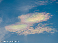 Irisierende Wolken und... : Dreifältige Flamme